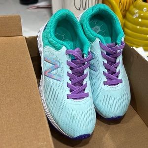 New Balance “ Ariel” shoes. Worn once for one hour.